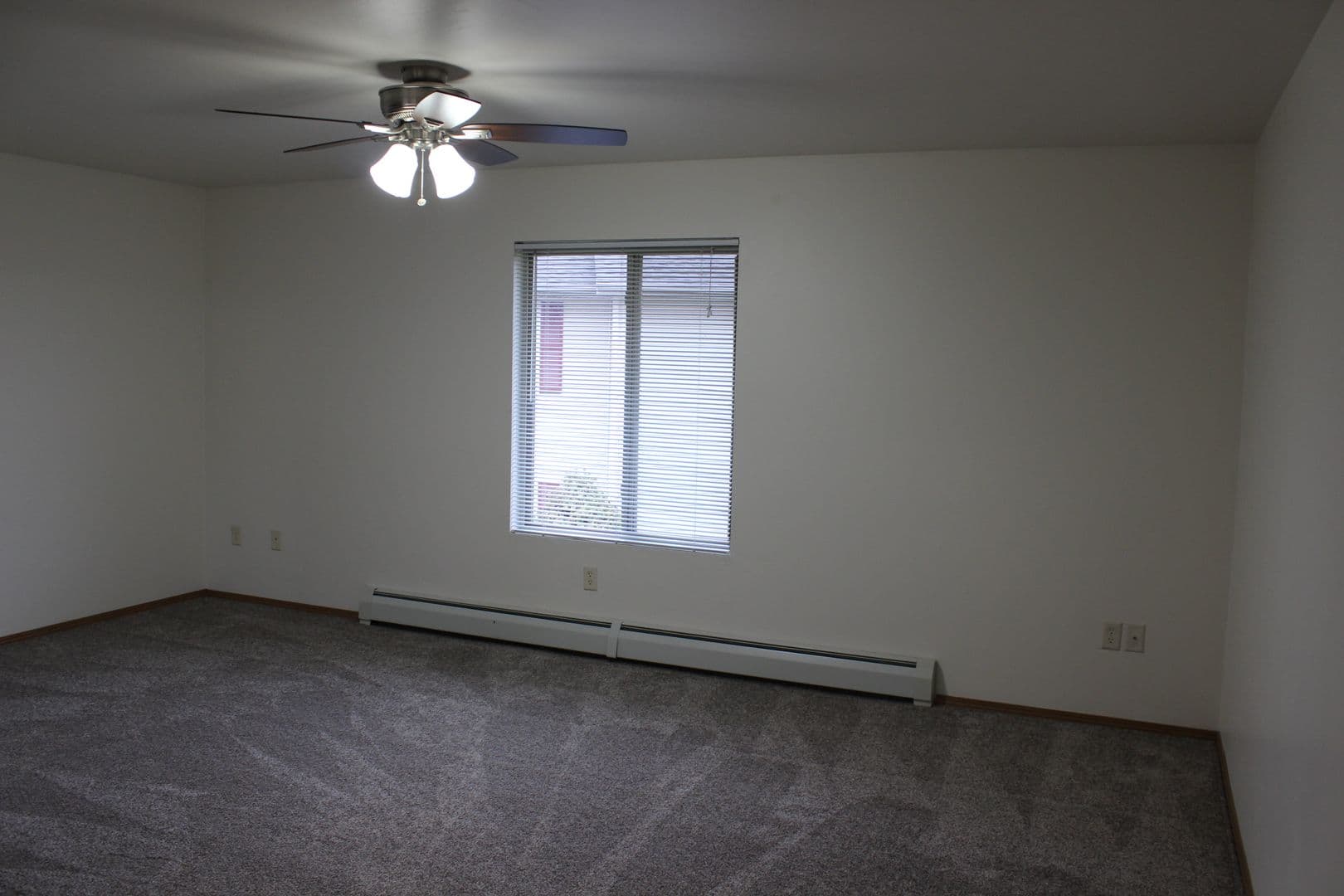 Kaukauna Apartment: 2220 - 2258 Gentry Drive