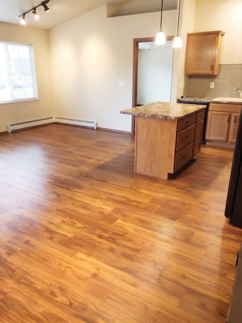 Beaver Dam Apartment: 1100 S. University Ave.