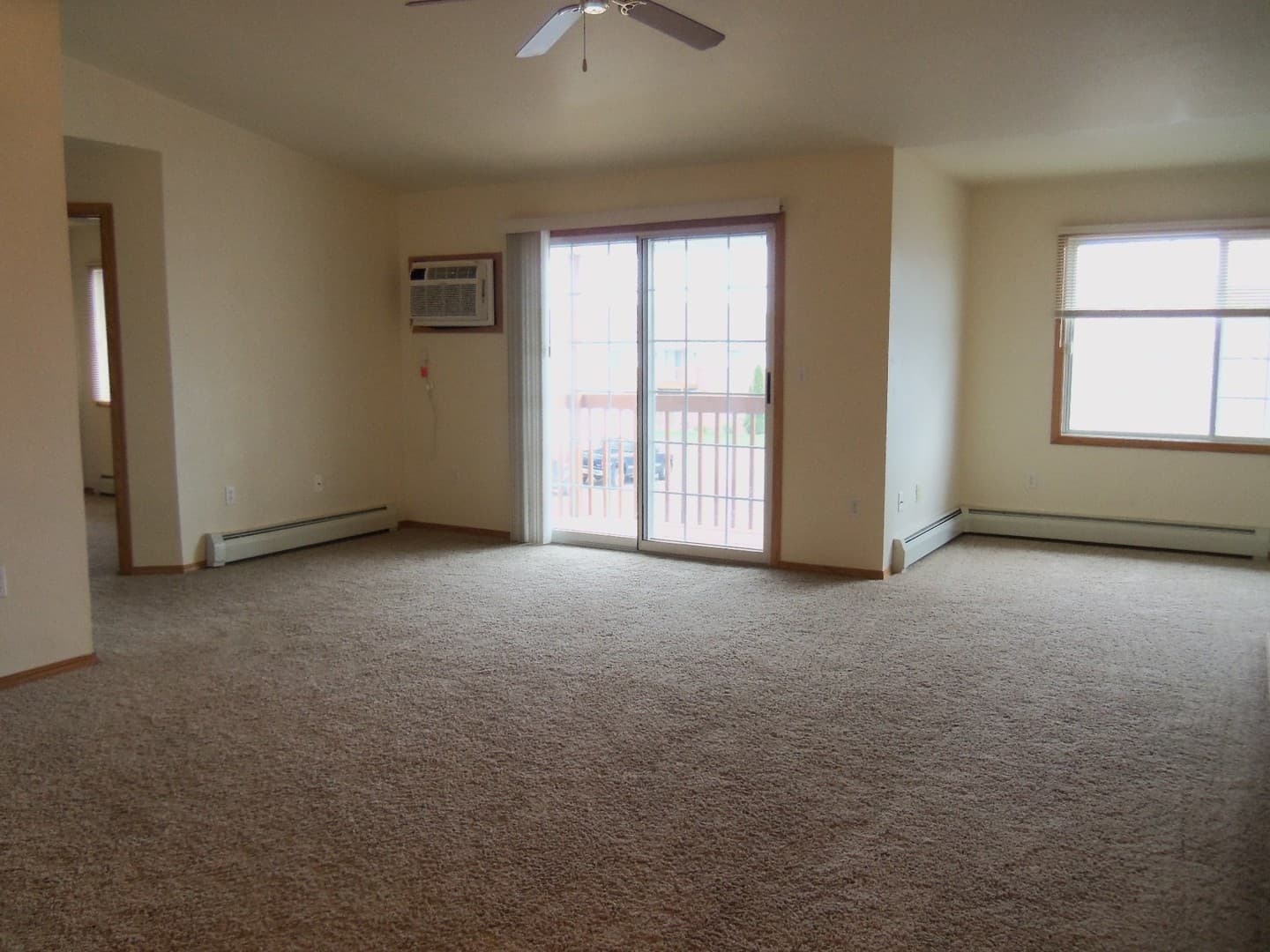 Kaukauna Apartment: 112-184 Lamplighter