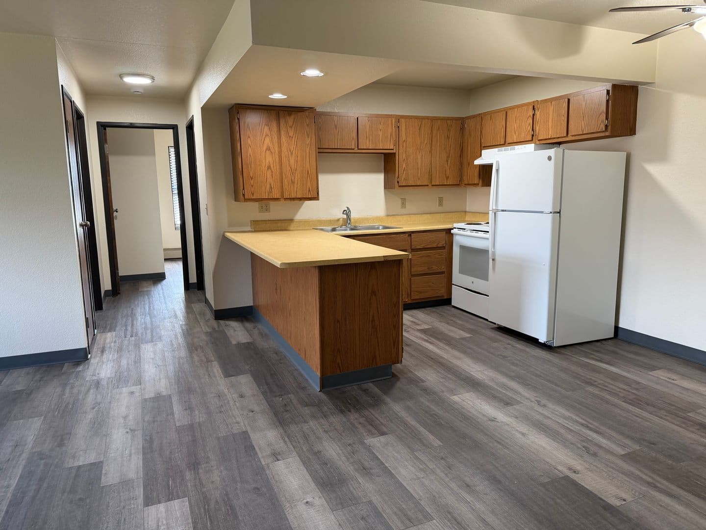 Fond du Lac Apartment: 365 N Peters Ave