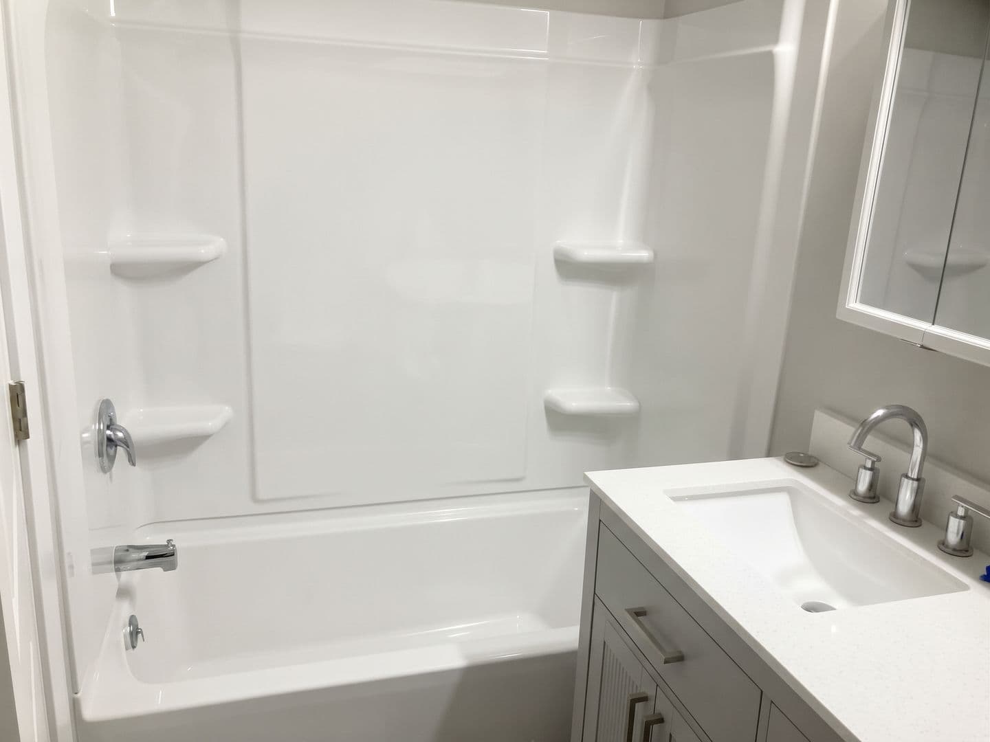 Waupaca Apartment: 414 W. Union Street & 415 W. Fulton Street