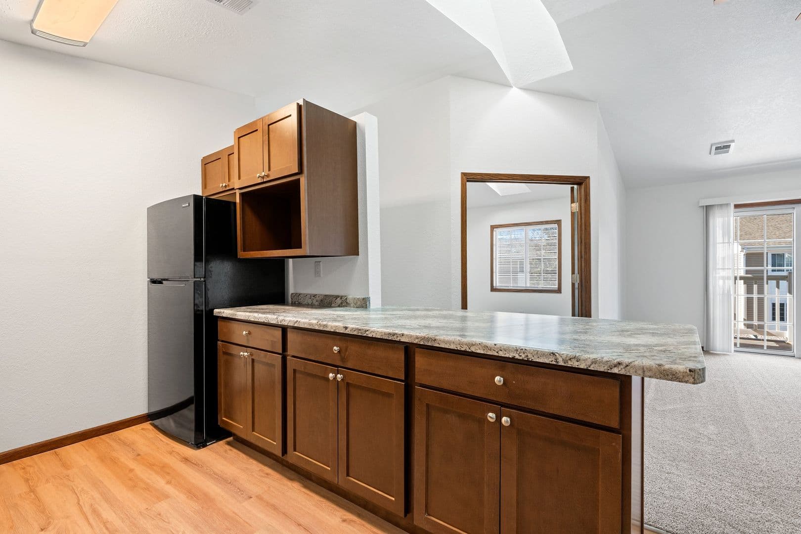 Green Bay Apartment: 2008 2108 Memorial Drive