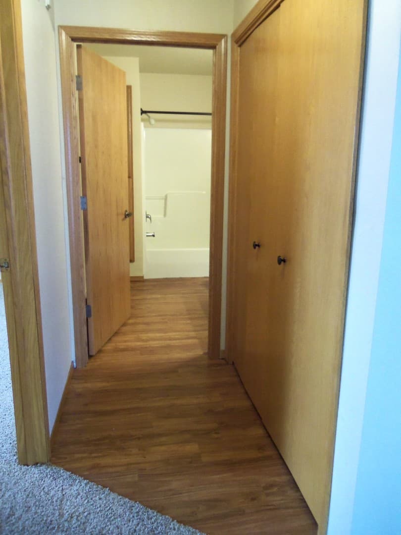 Kaukauna Apartment: 112-184 Lamplighter