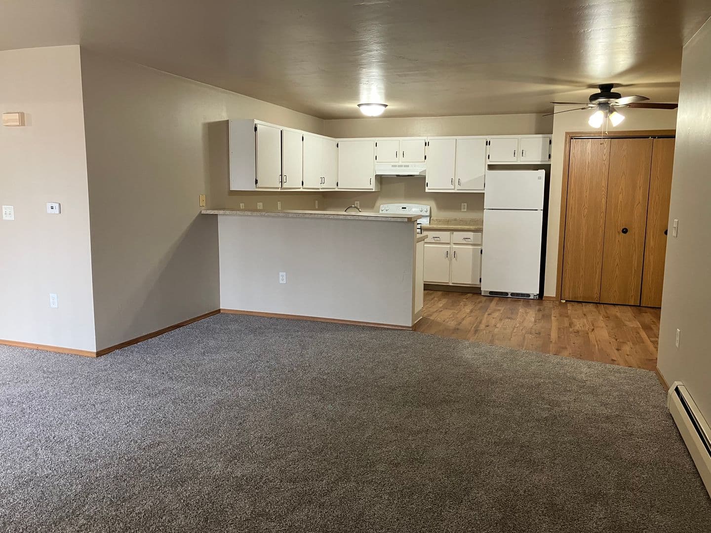 Neenah Apartment: 1251-1275 Christopher Drive