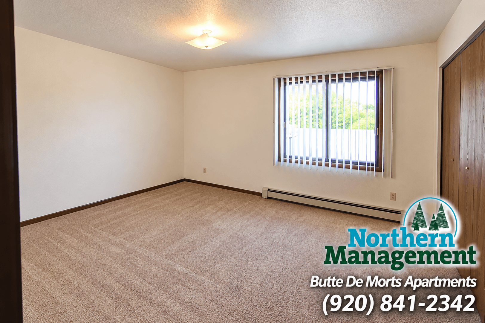 Menasha Apartment: 925   945 Tayco Street