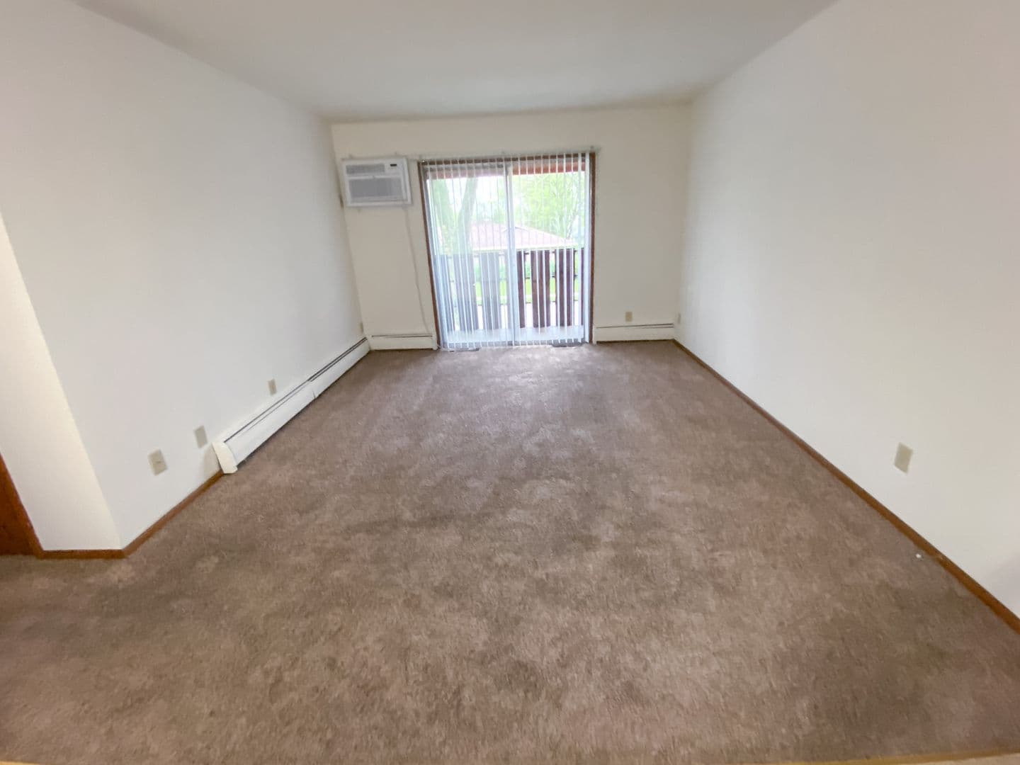 Fond du Lac Apartment: 150 S. National Avenue
