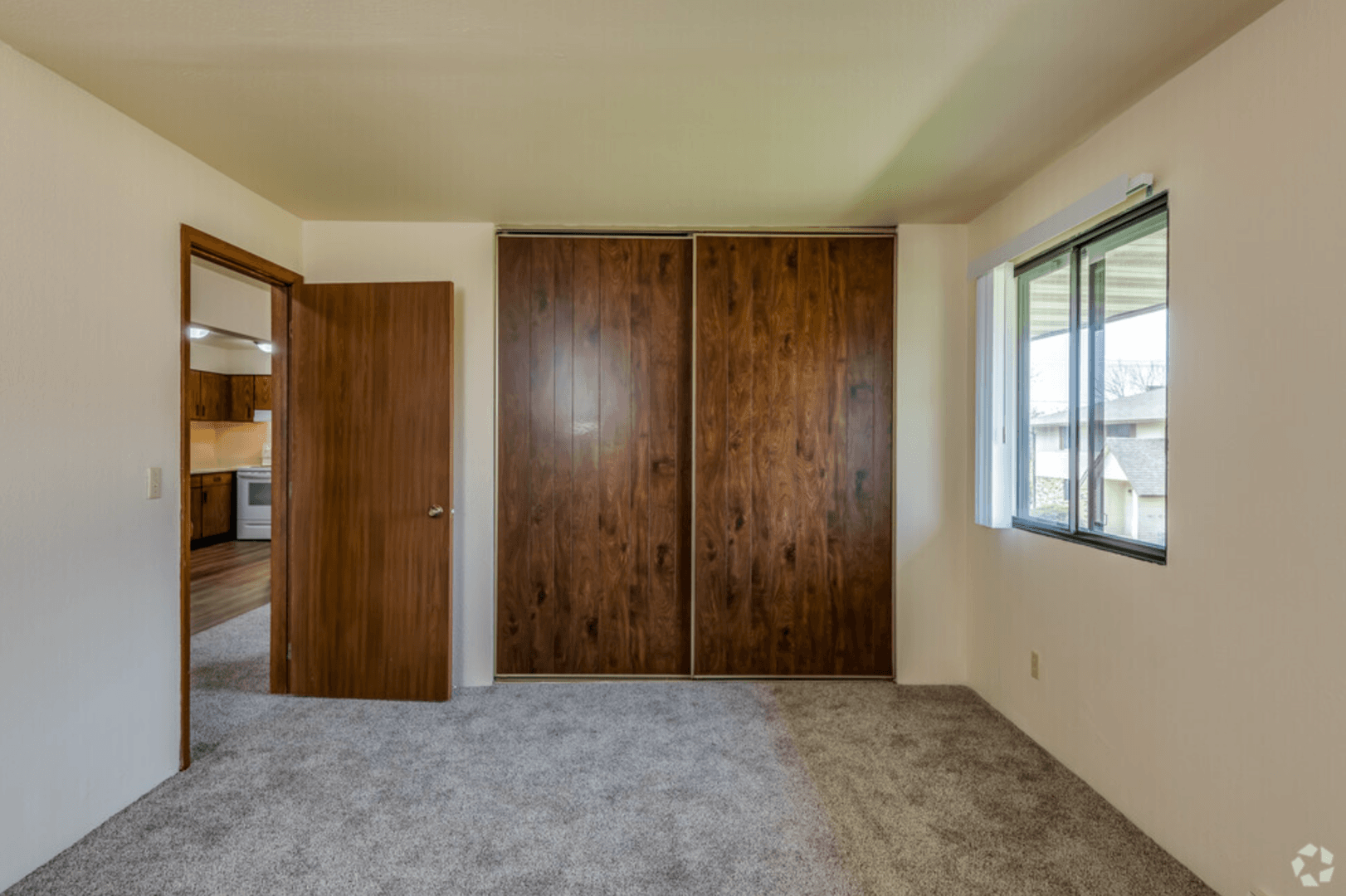 Oshkosh Apartment: 1770 - 1810 Taft Avenue