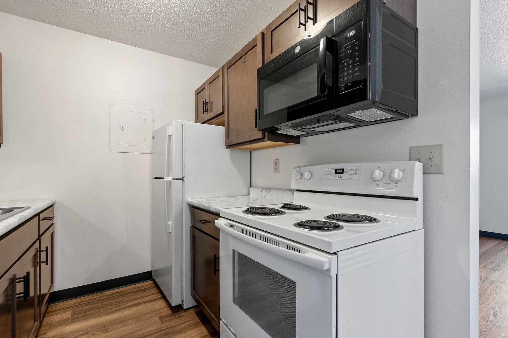Manitowoc Apartment: 1701 - 1718 Cedar Grove Drive