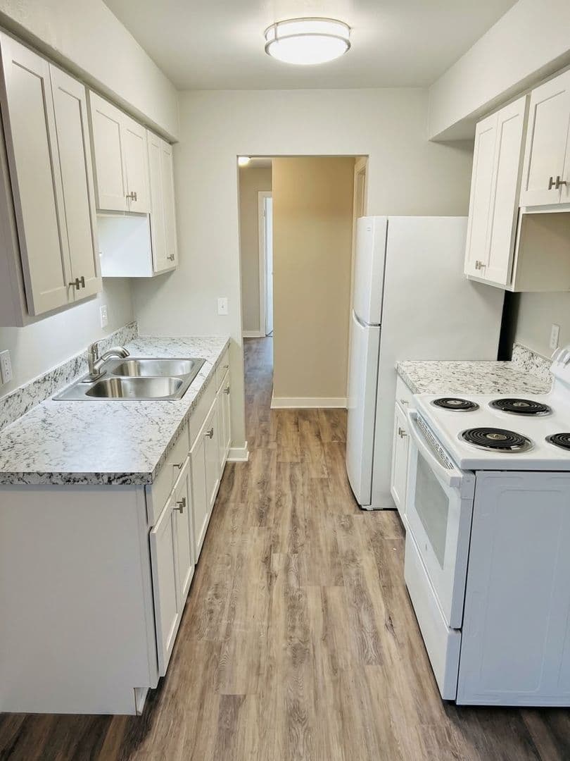 Waupaca Apartment: 414 W. Union Street & 415 W. Fulton Street