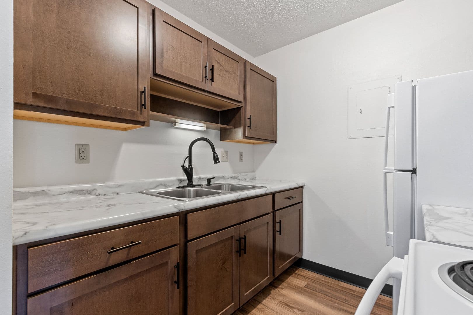 Manitowoc Apartment: 1701 - 1718 Cedar Grove Drive