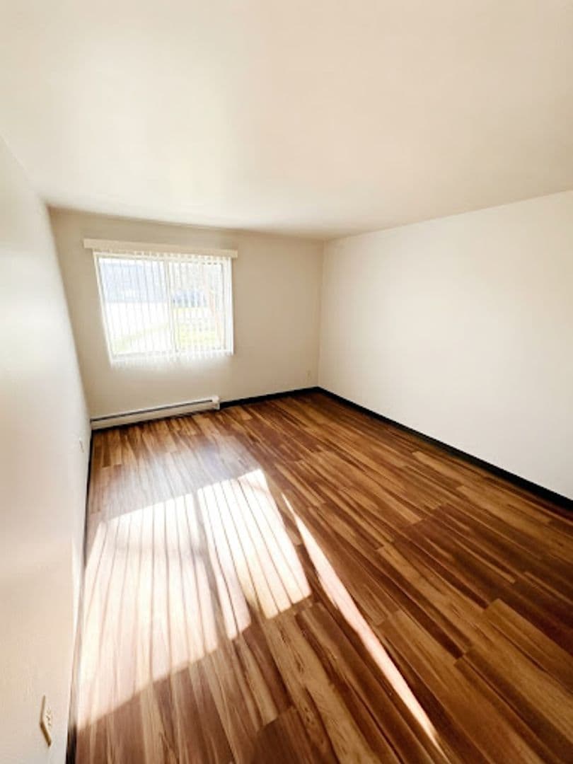 St. Francis Apartment: 4300 - 4340 S. Nicholson Ave