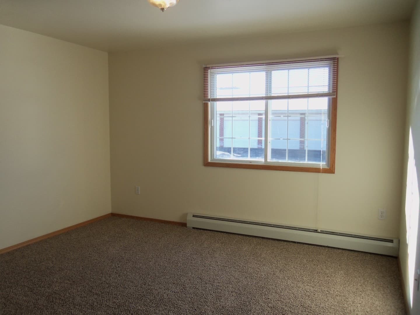 Kaukauna Apartment: 112-184 Lamplighter