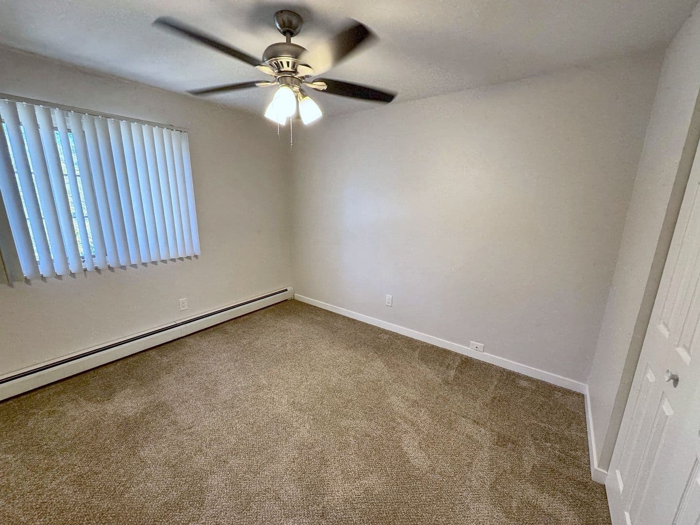 Germantown Apartment: W162 N11811 Park Ave.