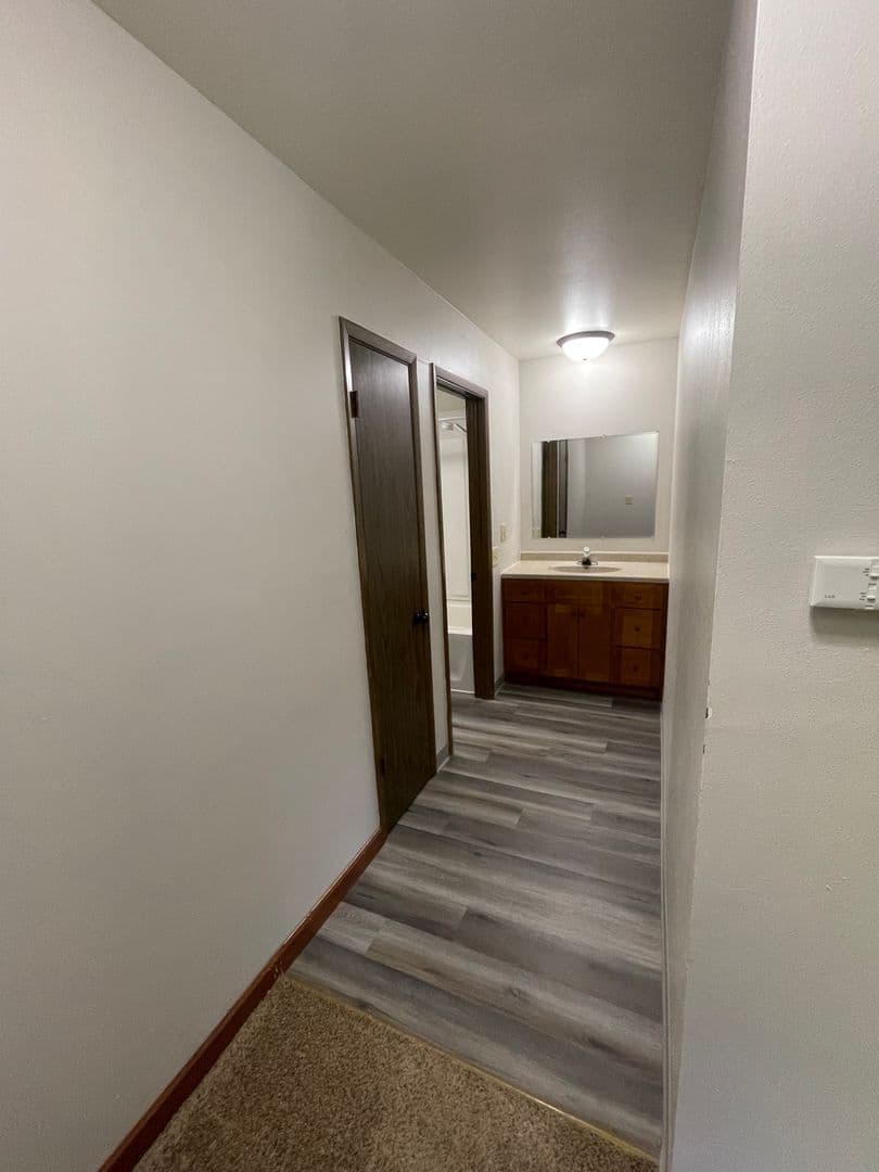 Lake Mills Apartment: 400 Browns Court
