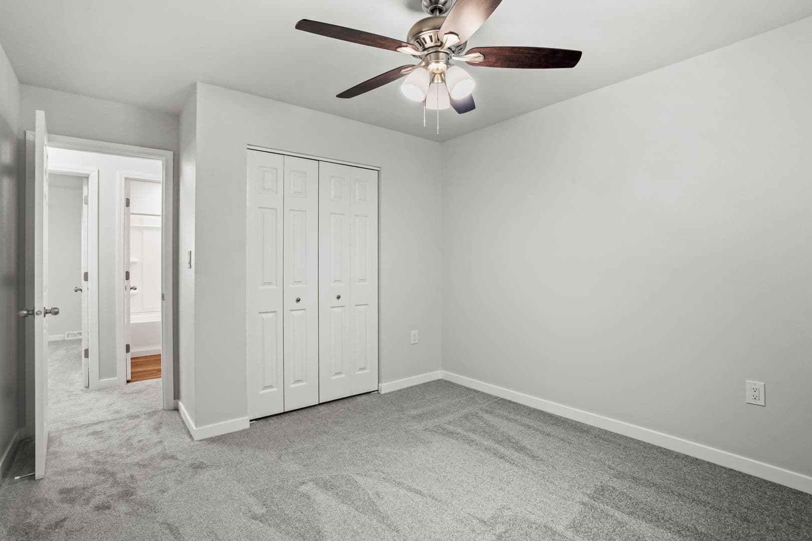 Menomonee Falls Apartment: W172 N9043 - W172 N9057 Shady Lane & N90 W17244 - N90 W17398 St. Thomas Drive