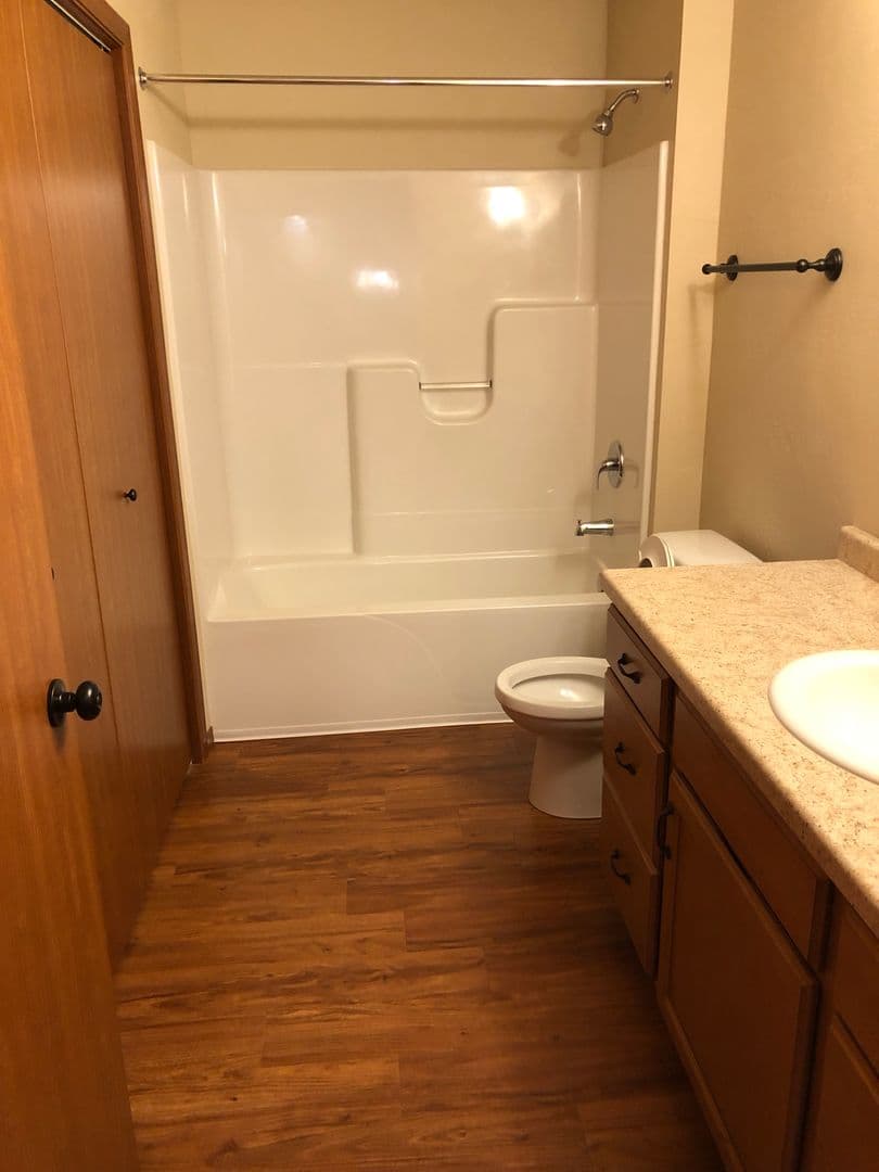 Beaver Dam Apartment: 1100 S. University Ave.