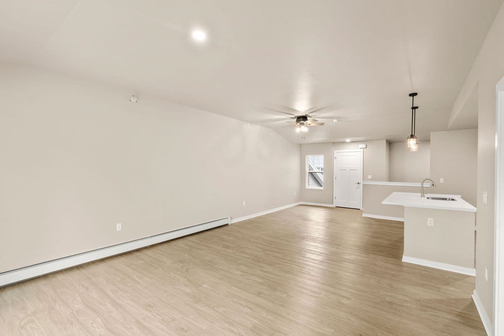 Johnson Creek Apartment: 175-200 Pondview Drive