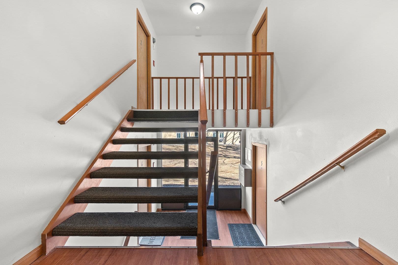 Marinette Apartment: 1129, 1130, 1145, 1205 & 1219 Cheri Blvd.