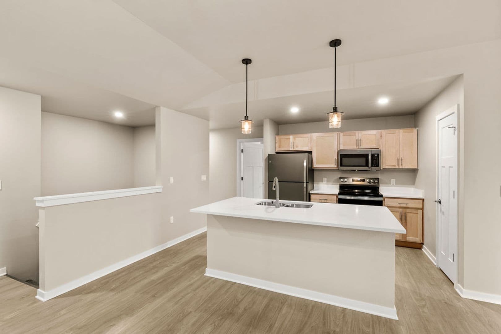 Johnson Creek Apartment: 175-200 Pondview Drive