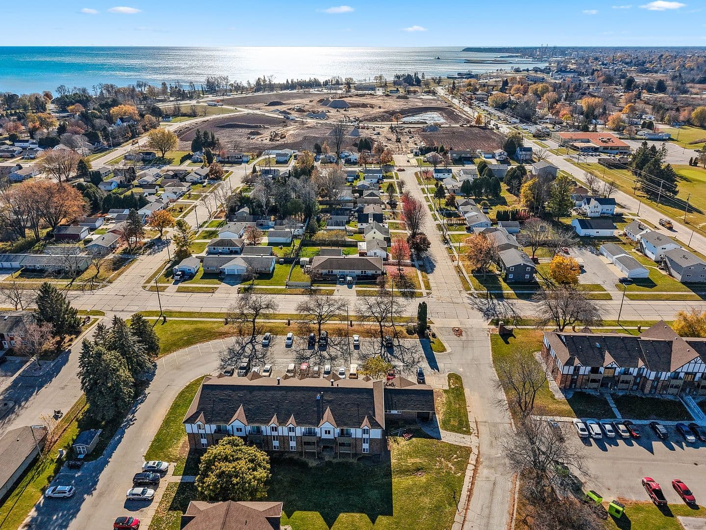Manitowoc Apartment: 1701 - 1718 Cedar Grove Drive