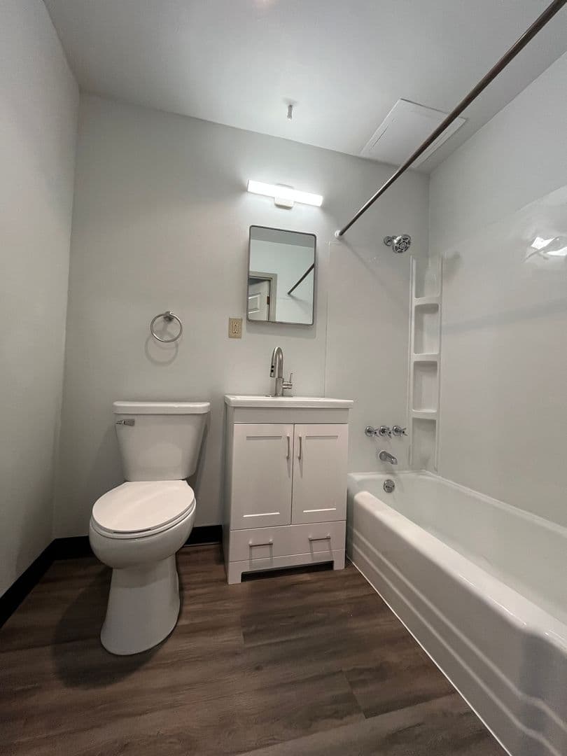 Milwaukee Apartment: 2827 - 2951 W. Parnell Avenue