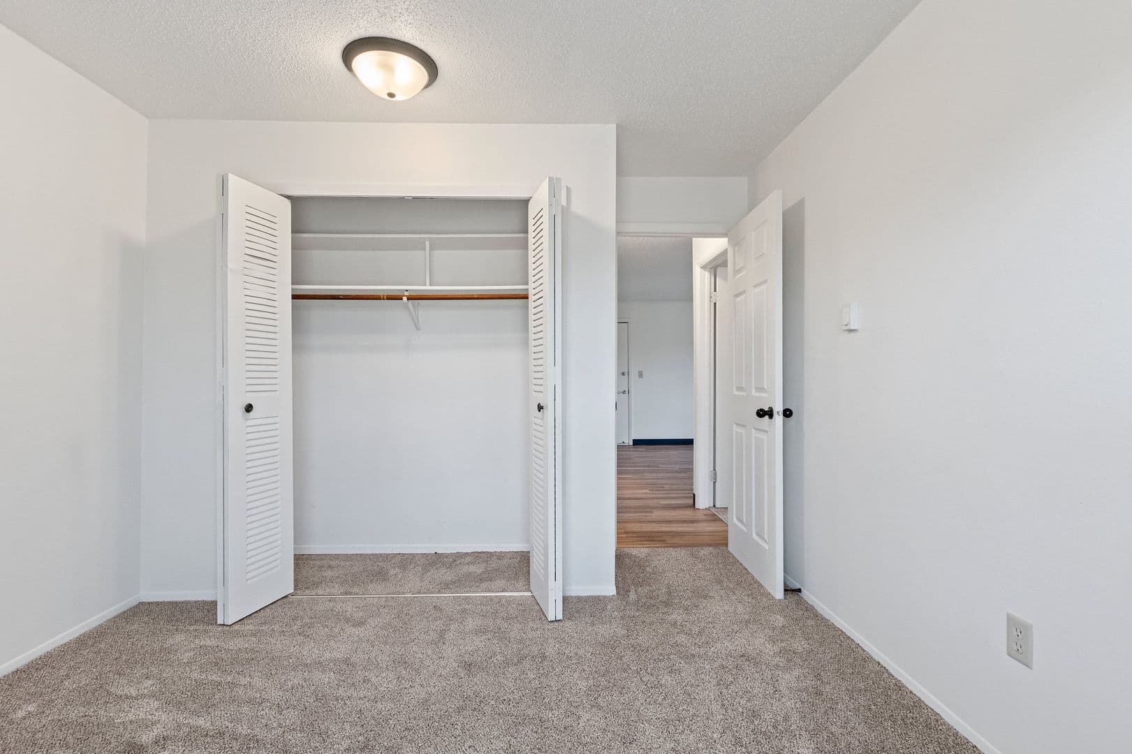 Manitowoc Apartment: 1701 - 1718 Cedar Grove Drive