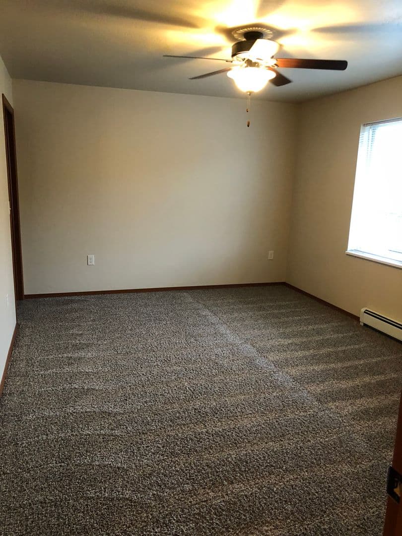 Beaver Dam Apartment: 1100 S. University Ave.