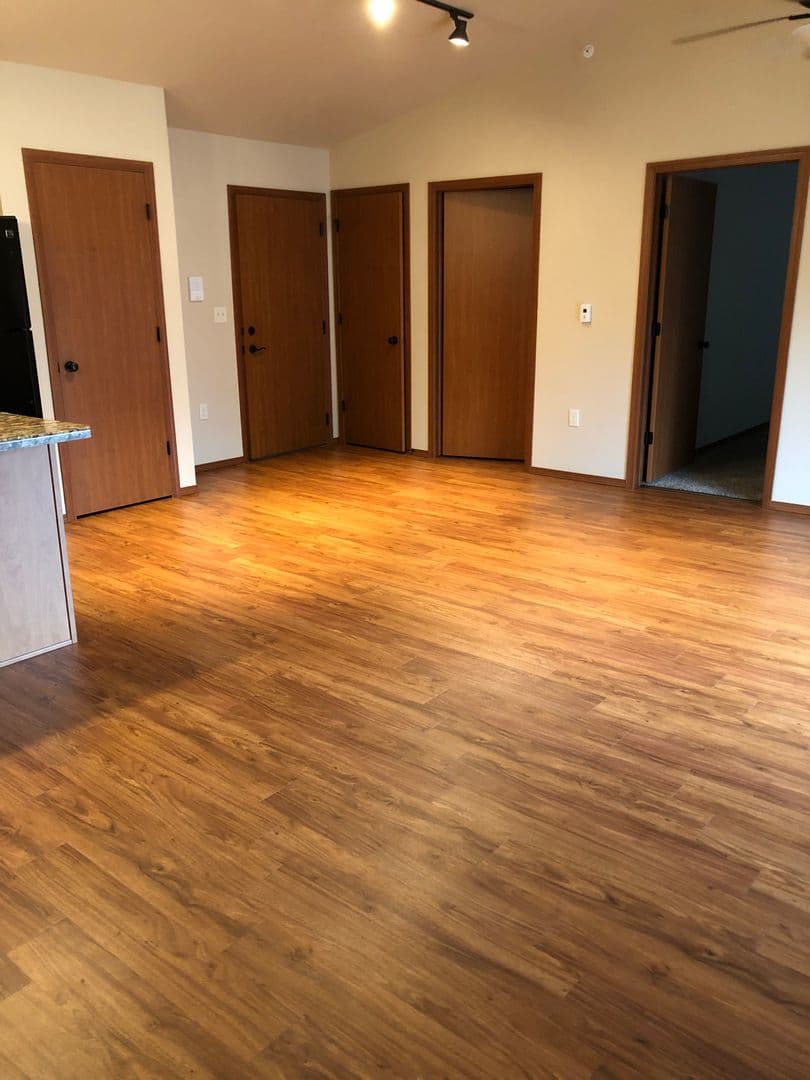 Beaver Dam Apartment: 1100 S. University Ave.