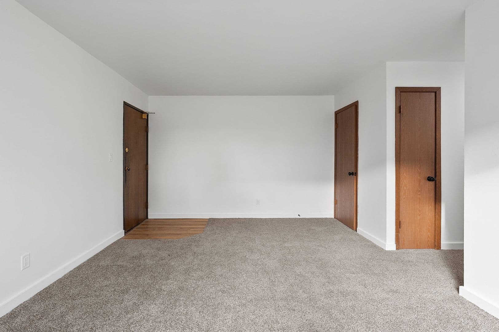 Sturgeon Bay Apartment: 204-220 S. 18th Avenue
