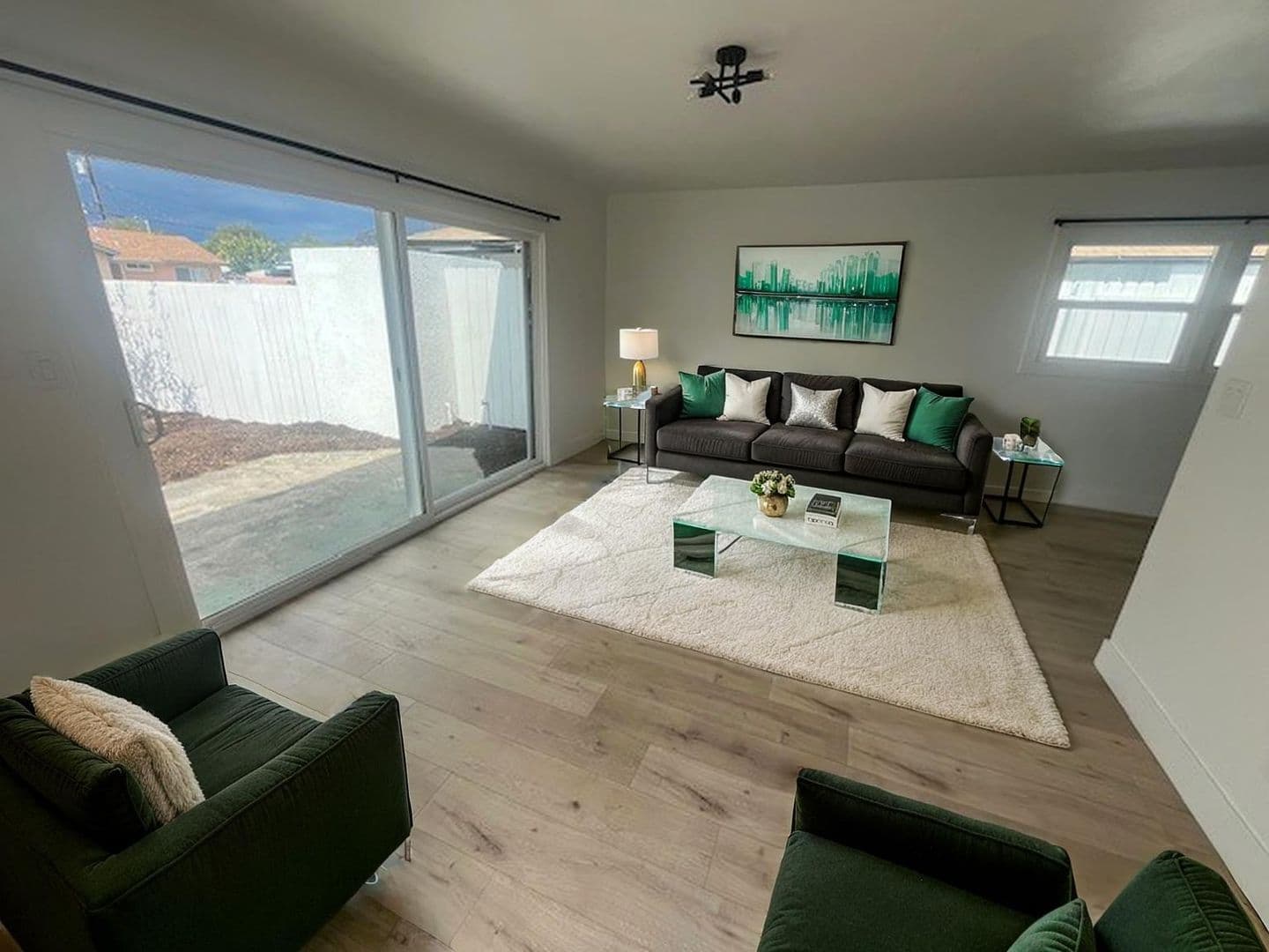 Anaheim Apartment: 1530 Juno Ave