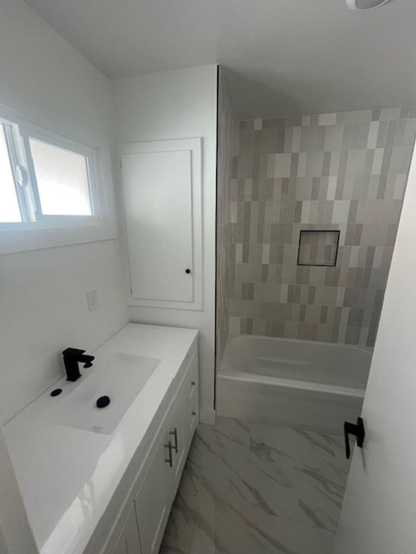 Anaheim Apartment: 1530 Juno Ave