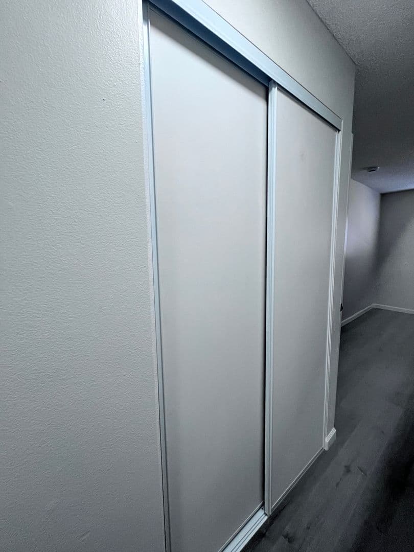 Sunland Apartment: 8608 Foothill Blvd