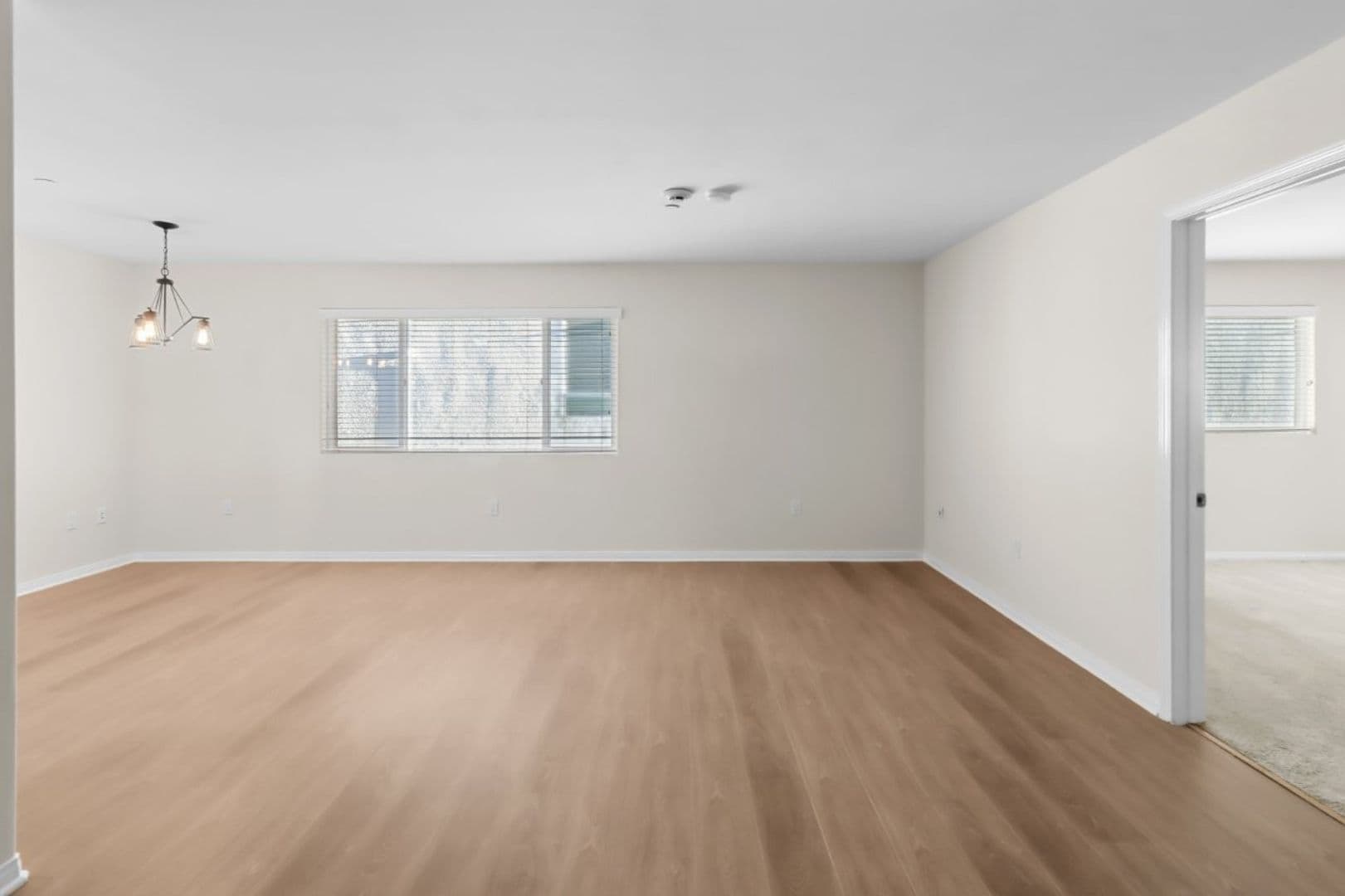 Los Angeles Apartment: 4262 Lindblade Dr