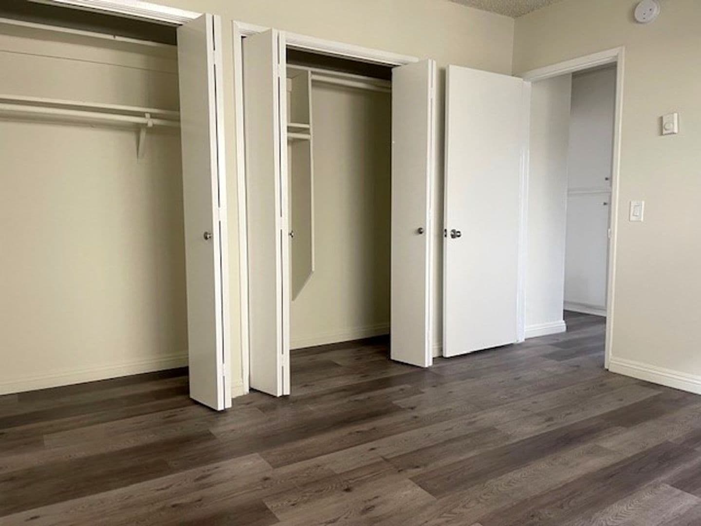 Los Angeles Apartment: 1524 Bundy Dr.