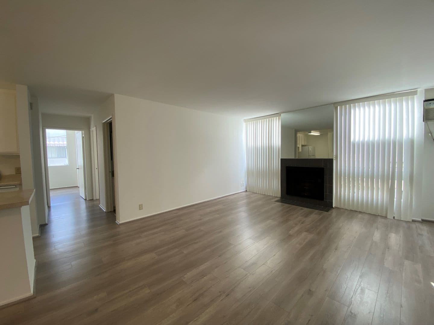 Los Angeles Apartment: 3642 Hughes Ave