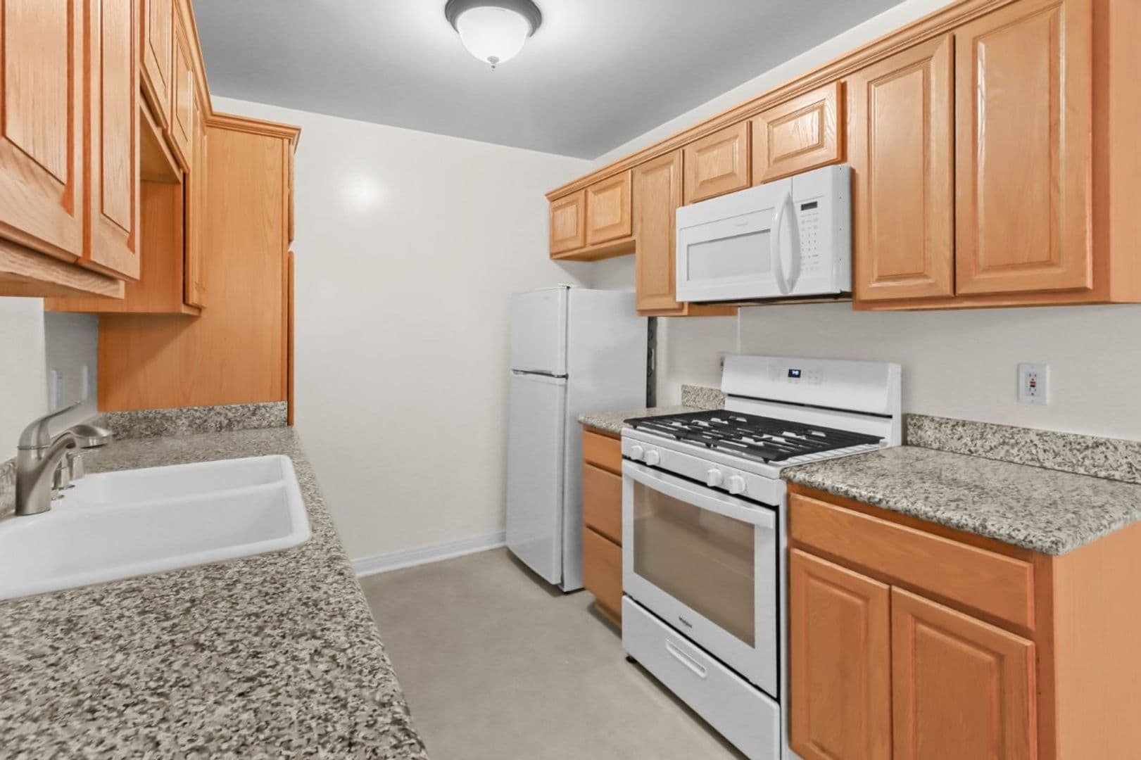 Los Angeles Apartment: 4262 Lindblade Dr