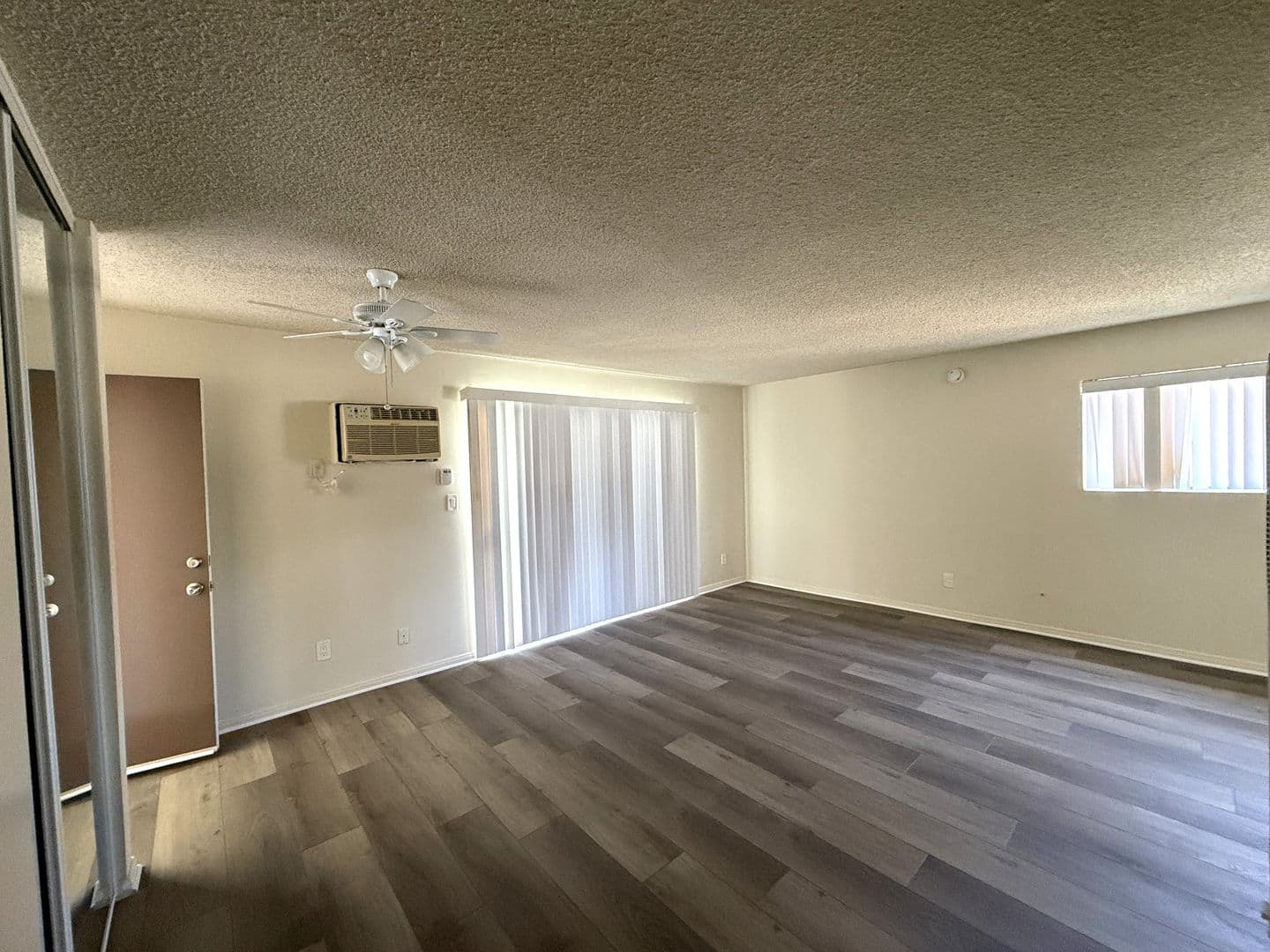 Reseda CA Apartment: 17801 Sherman Way