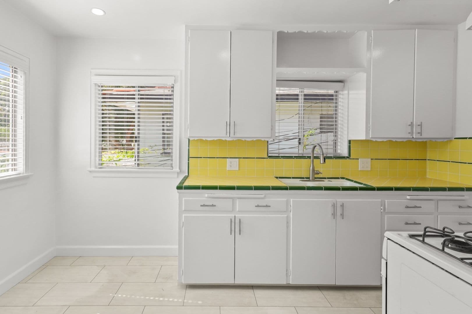Santa Monica Apartment: 1505-1507 Harvard St.