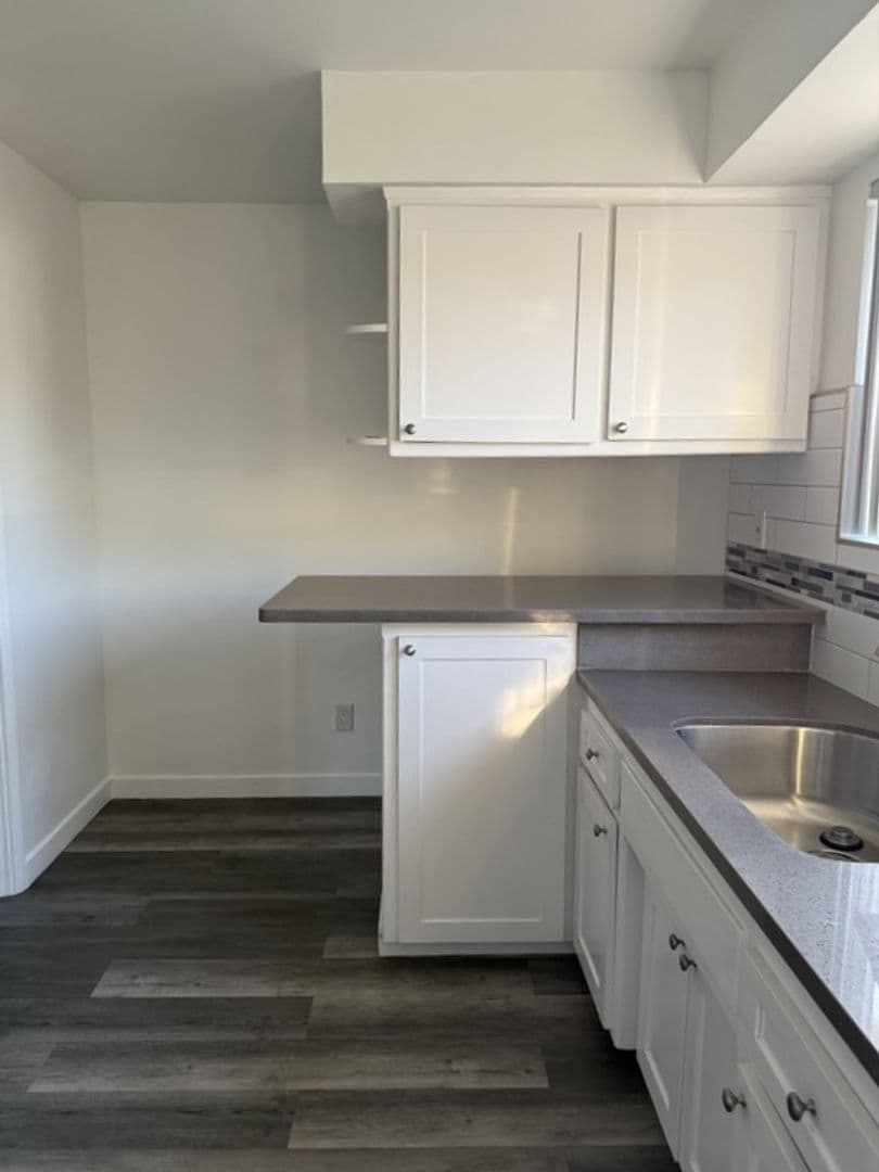 Tujunga CA Apartment: 10431 Kailua Lane