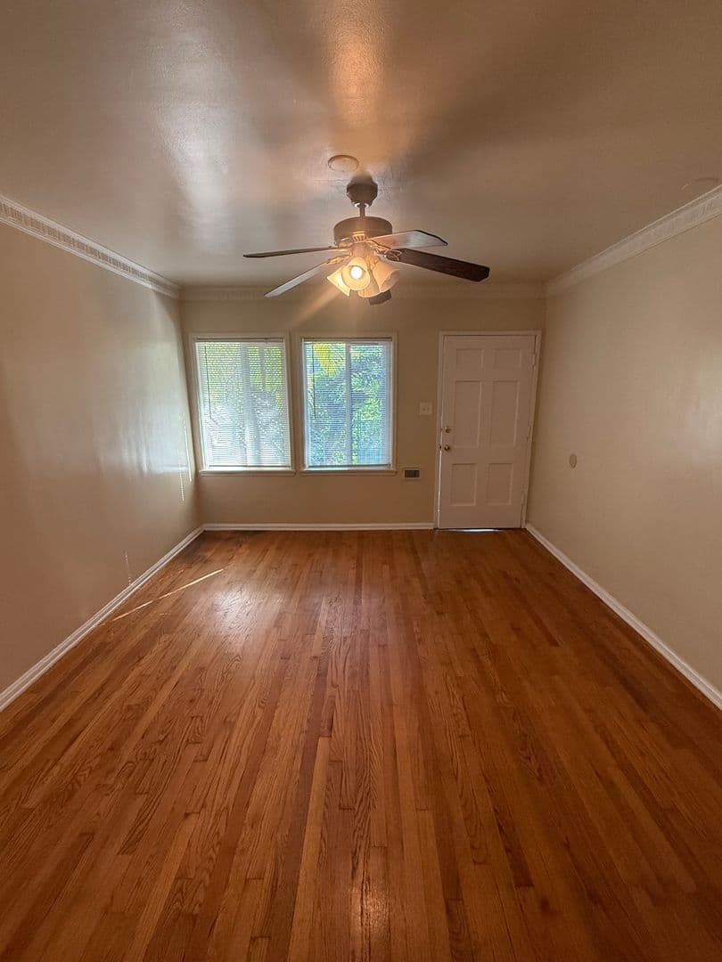 Los Angeles Apartment: 901 N Formosa Ave