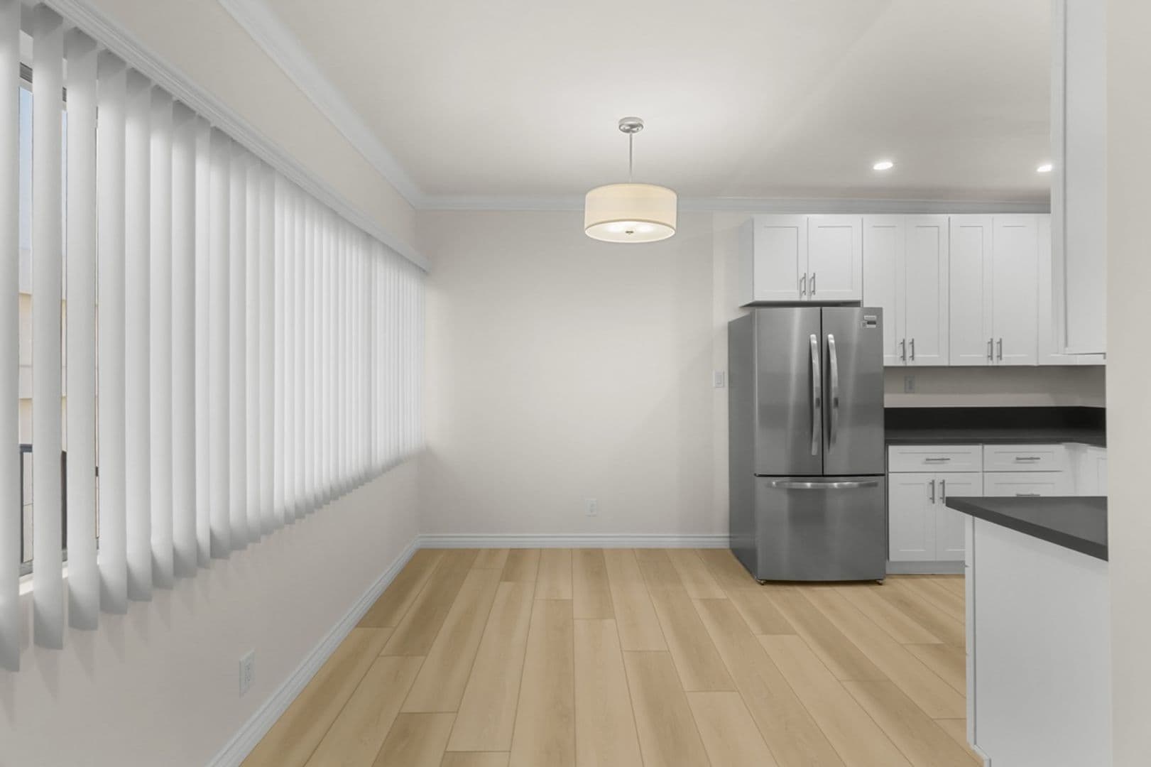 Los Angeles Apartment: 11711 Goshen Ave.