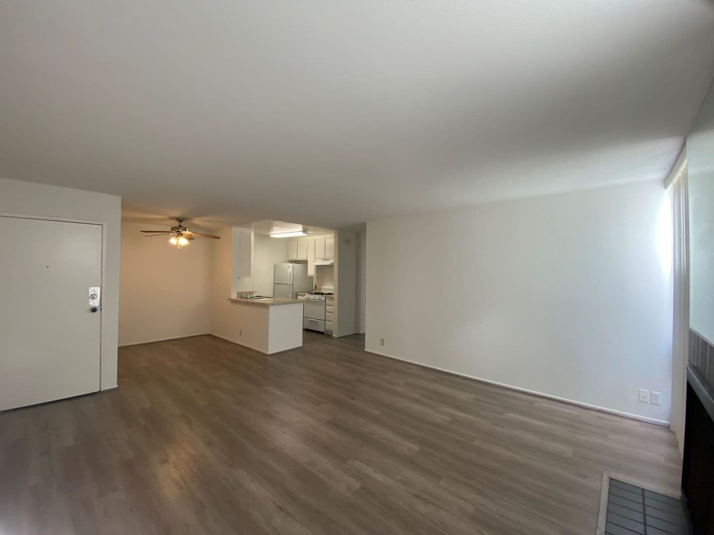 Los Angeles Apartment: 3642 Hughes Ave