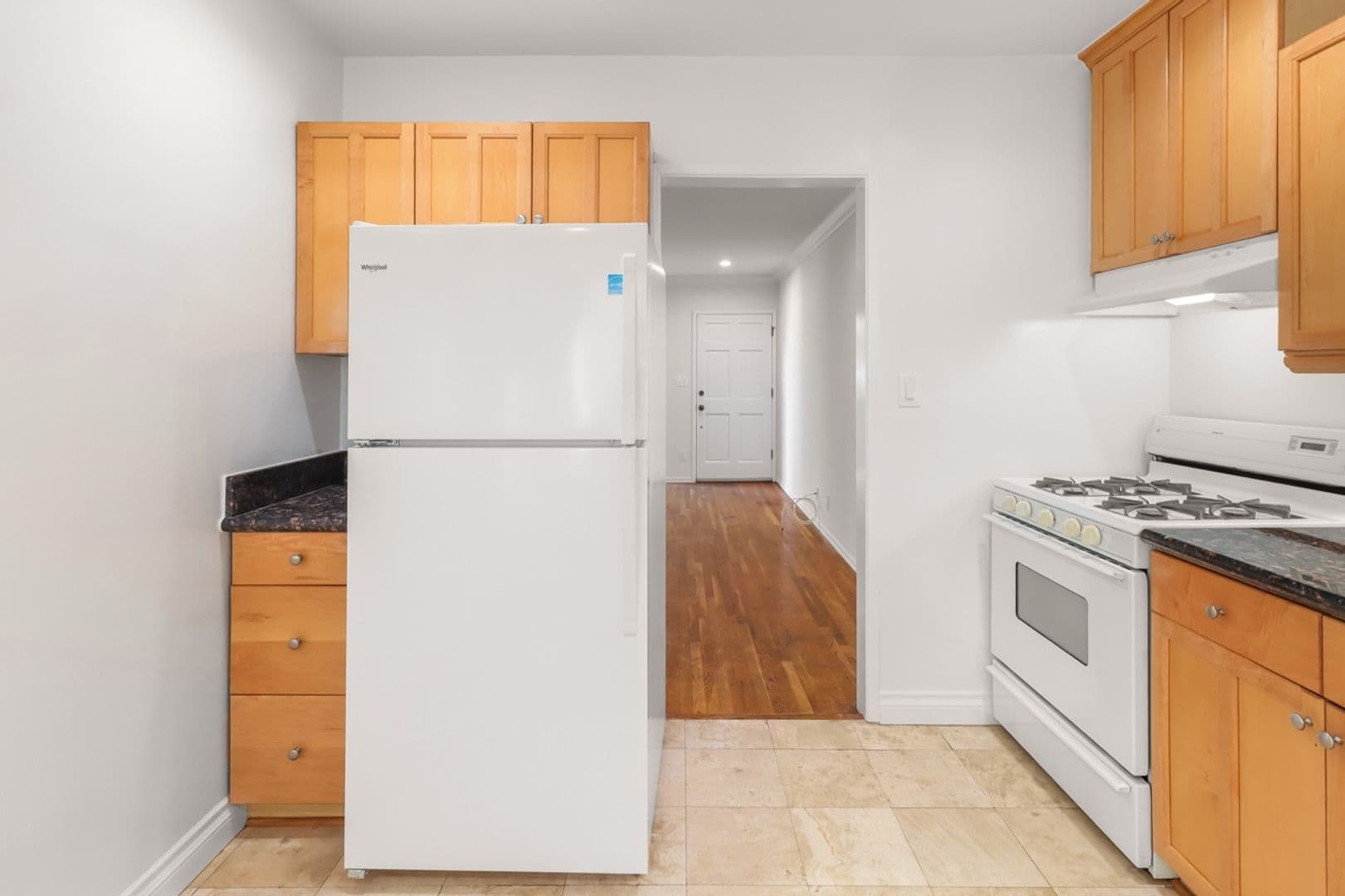 Los Angeles Apartment: 1451 Armacost Ave