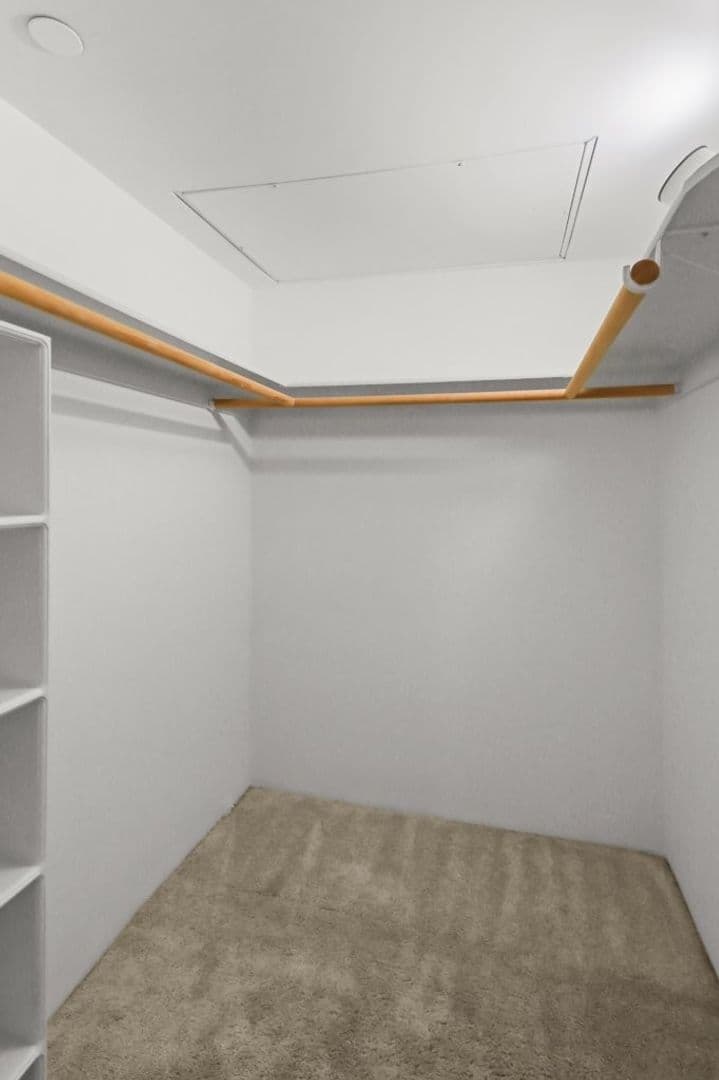 Los Angeles Apartment: 4262 Lindblade Dr