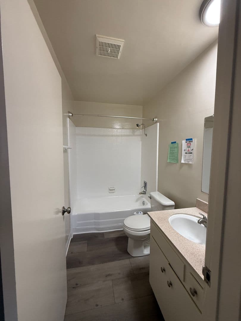 Reseda CA Apartment: 17801 Sherman Way