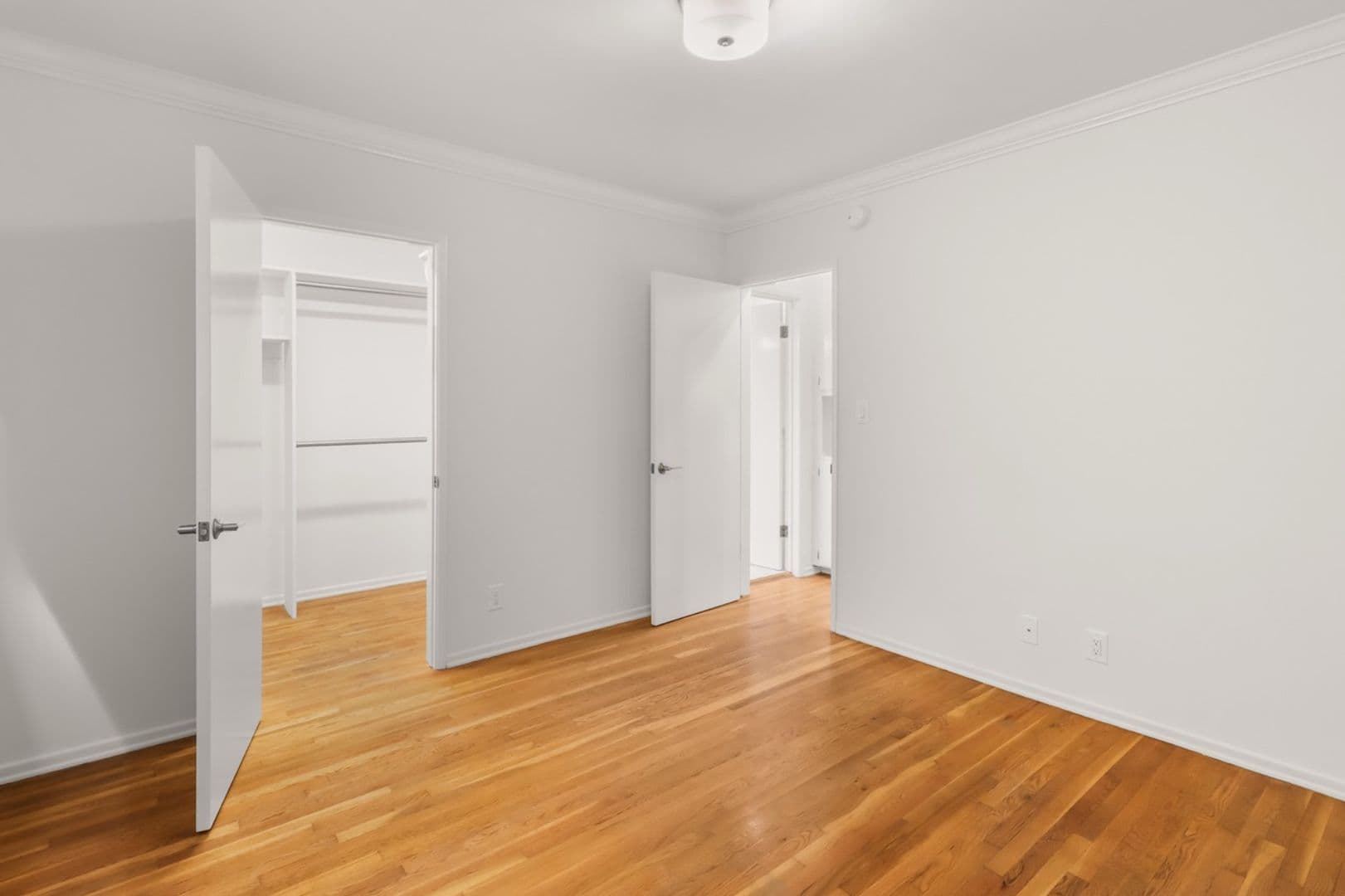 Los Angeles Apartment: 1451 Armacost Ave