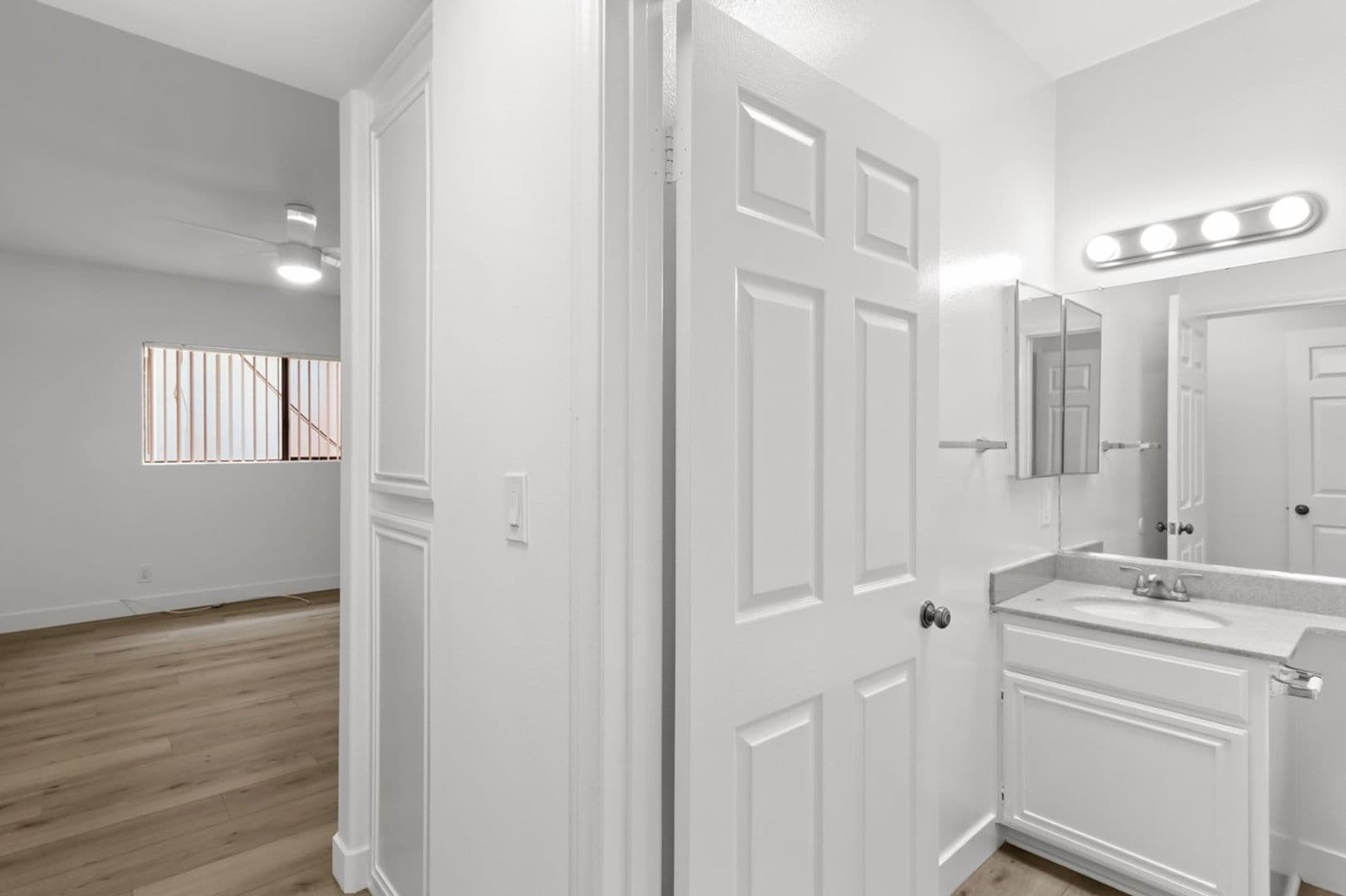 Los Angeles Apartment: 7040 Flight Ave.