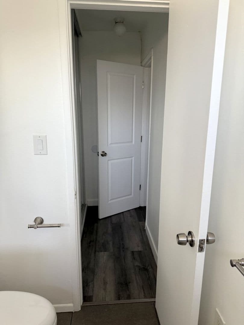 Tujunga CA Apartment: 10431 Kailua Lane