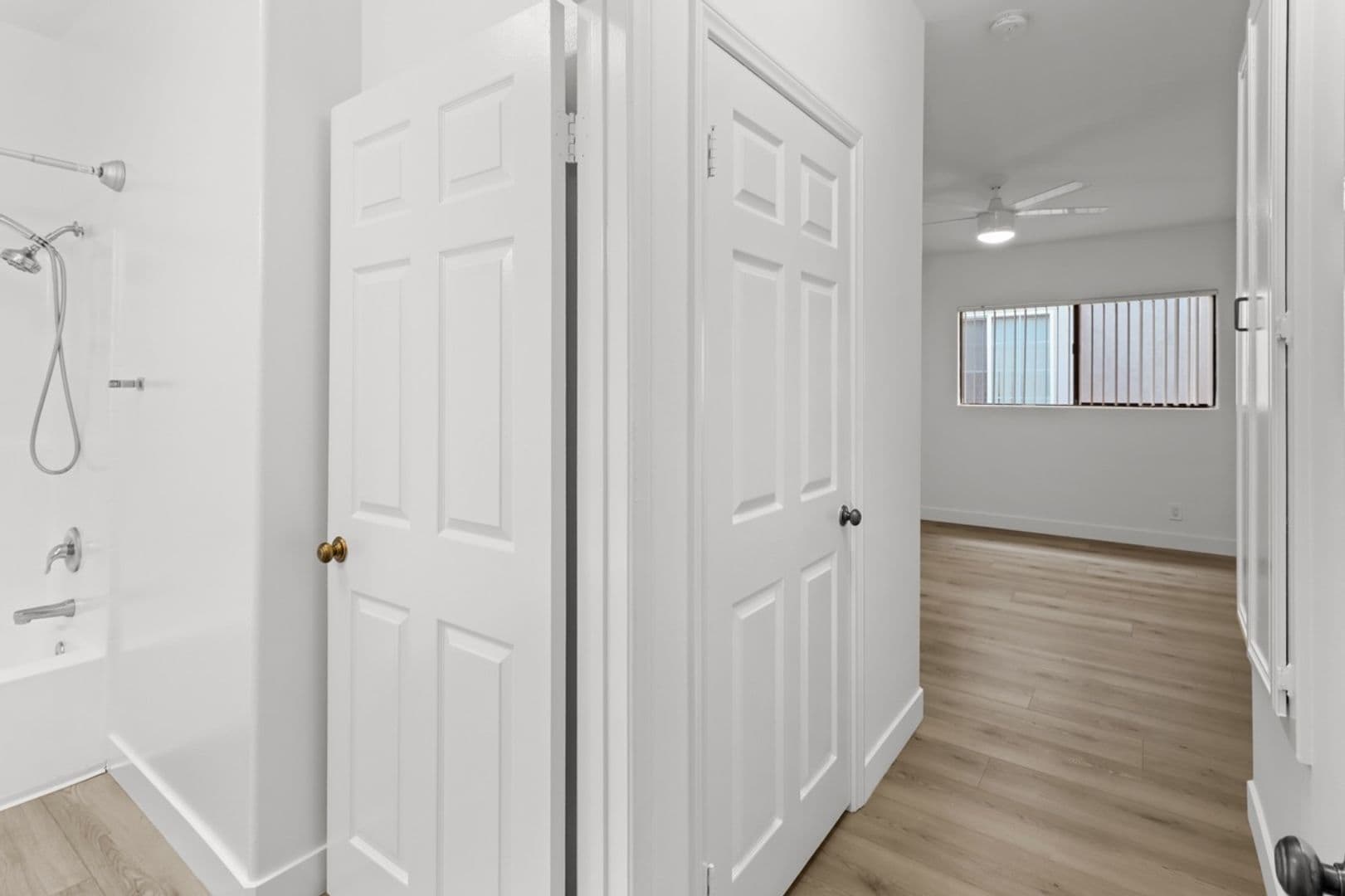 Los Angeles Apartment: 7040 Flight Ave.