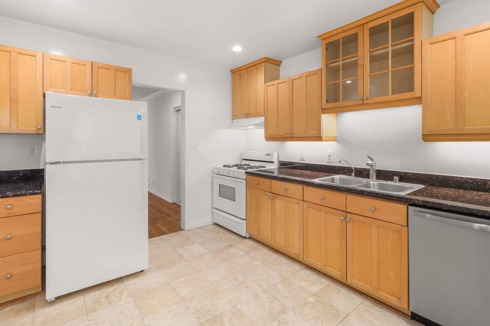 Los Angeles Apartment: 1451 Armacost Ave